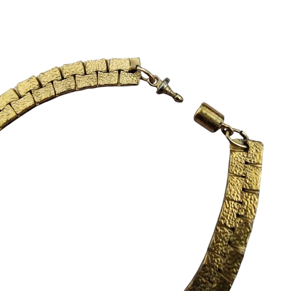 Vintage Textured Gold-Tone Link Bracelet - Picture 6 of 7